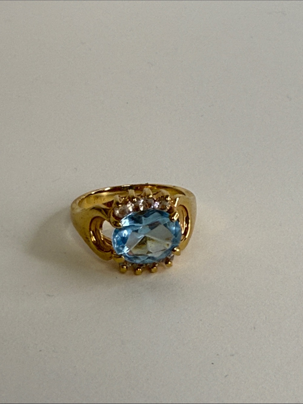 Vintage Deadstock Ring - light blue stone size 6